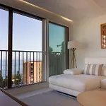 Polo Apartments, Jacaranda 8