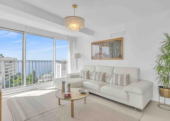 Polo Apartments, Jacaranda 8